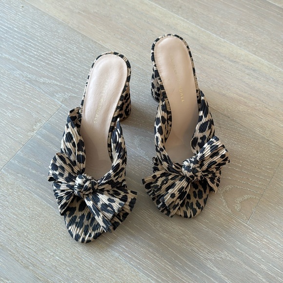 Loeffler Randall Bow heels - Picture 1 of 4